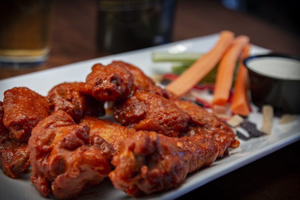 Satiate Your Hunger with the Tasty Fried Chicken Wings in Abu Dhabi